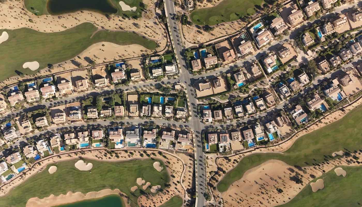 مبنى شركة العربي للتطوير العقاري، يعكس الرؤية الحديثة والتميز في التصميم والتنفيذ