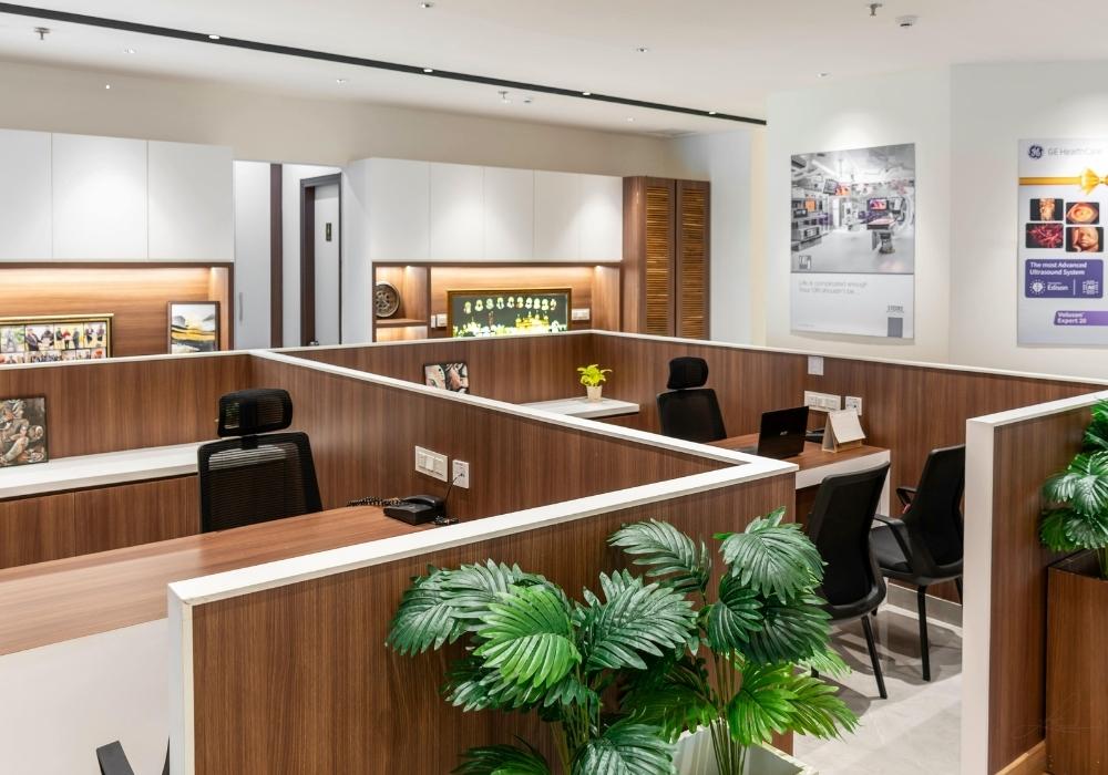 مقر إداري للبيع في الشروق بمساحات متنوعة داخل وان مول من العربي للتطوير العقاري، موقع استراتيجي، تصميم عصري، وخدمات متكاملة تناسب جميع الأنشطة.