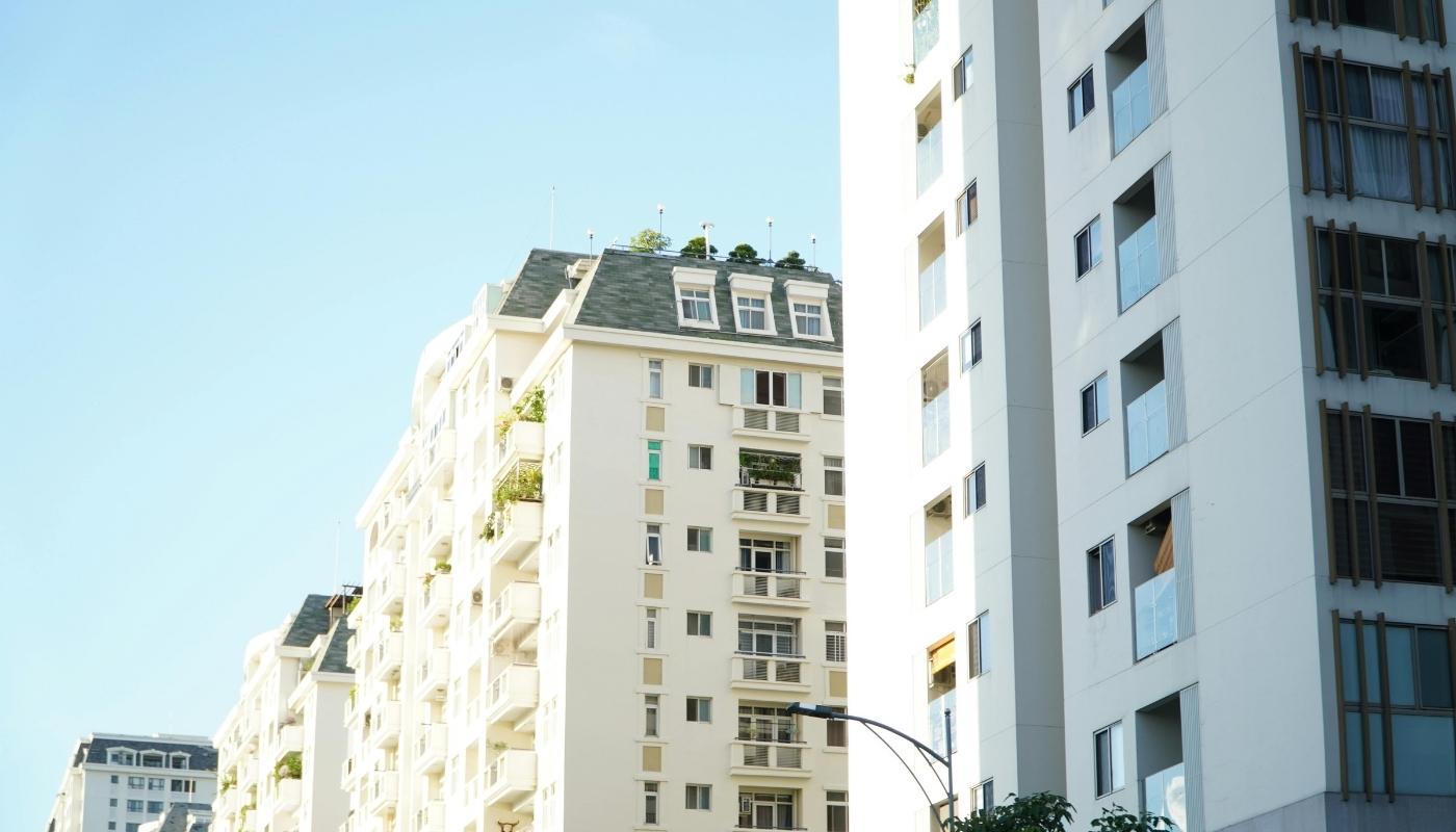 واجهة أحد مشروعات العربي للتطوير العقاري في مصر – تصميم عصري ومرافق متكاملة